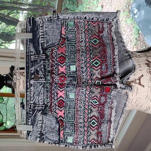 Celebrity Pink Denim Shorts Festival Western Geometric Bohemian Embroide…